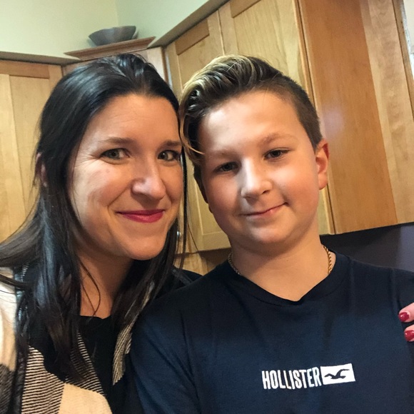 Meet your Posher, Melanie - Picture 2 of 5